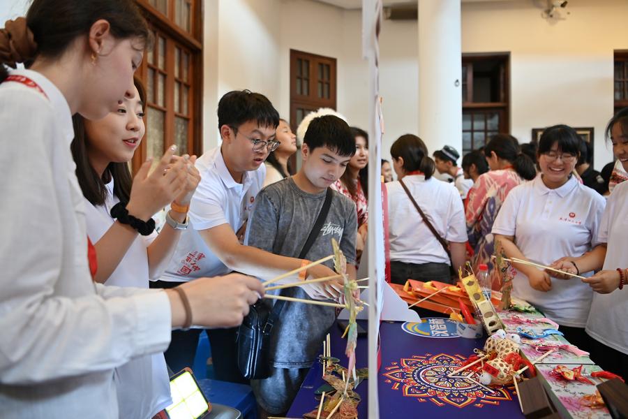 Int'l Exchange | SCO youth converge in cultural exchange fest