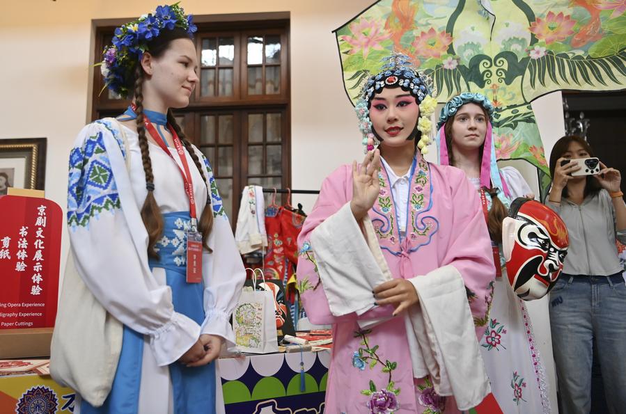 Int'l Exchange | SCO youth converge in cultural exchange fest