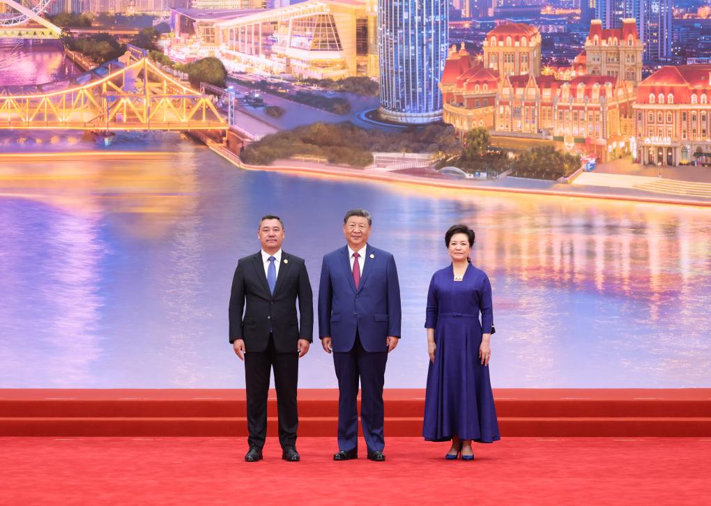 Xi says SCO bears greater responsibilities for peace, development