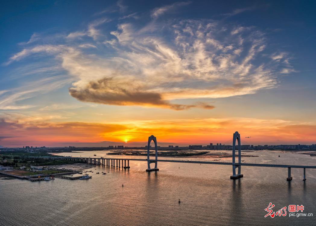 In pics: Sunset over Shuidong Bay Bridge, S China's Guangdong