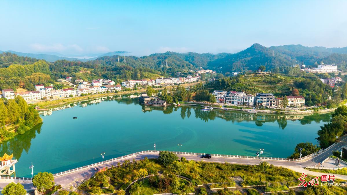 Vibrant rural scenery unfolds in C China's Hubei