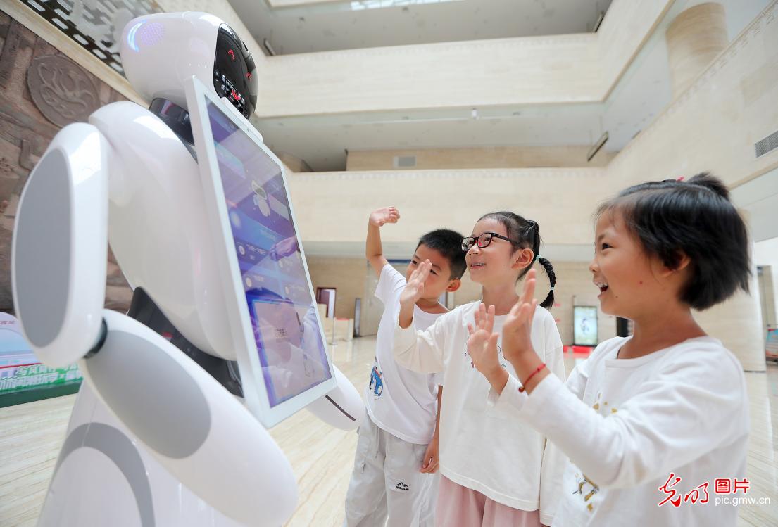 Digital technology brings ancient Chu culture to life at Jingmen Museum in central China's Hubei