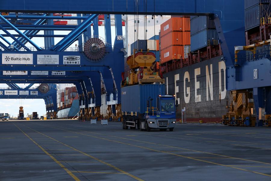 First container ship on China-Europe Arctic route arrives in Gdansk, Poland