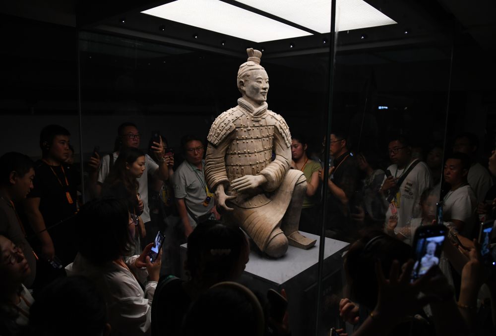 新的开创性进展、突破性变革、历史性成就——“中国经济圆桌会”聚焦我国“十四五”时期经济社会发展 新的开创性进展、突破性变革、历史性成就——“中国经济圆桌会”聚焦我国“十四五”时期经济社会发展