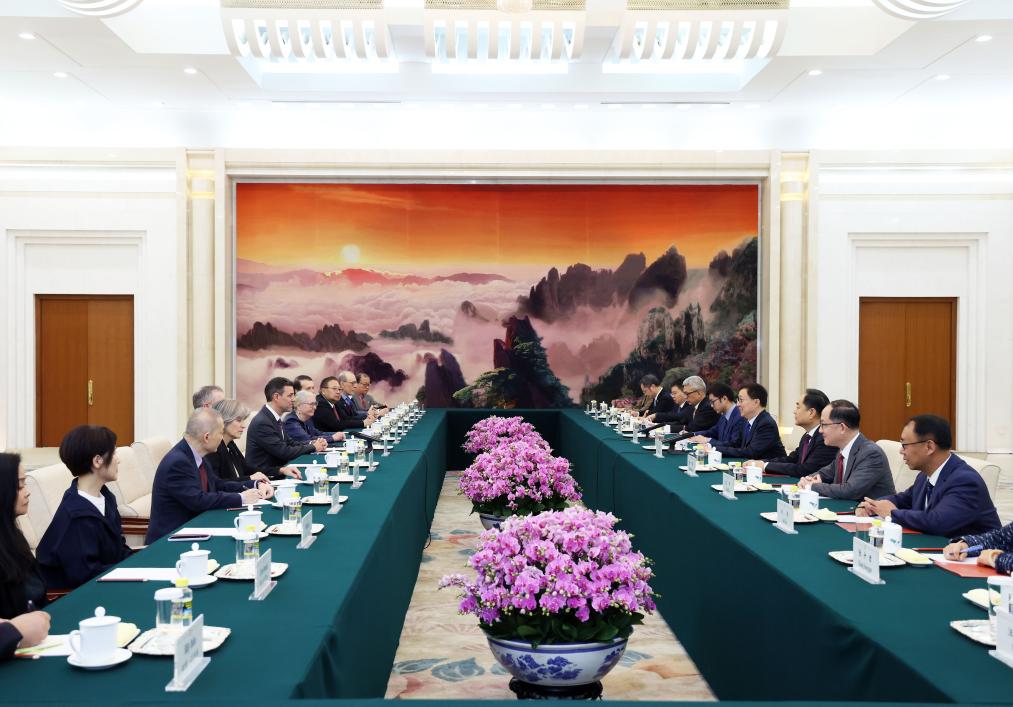 Chinese VP meets with president of Oregon State Senate