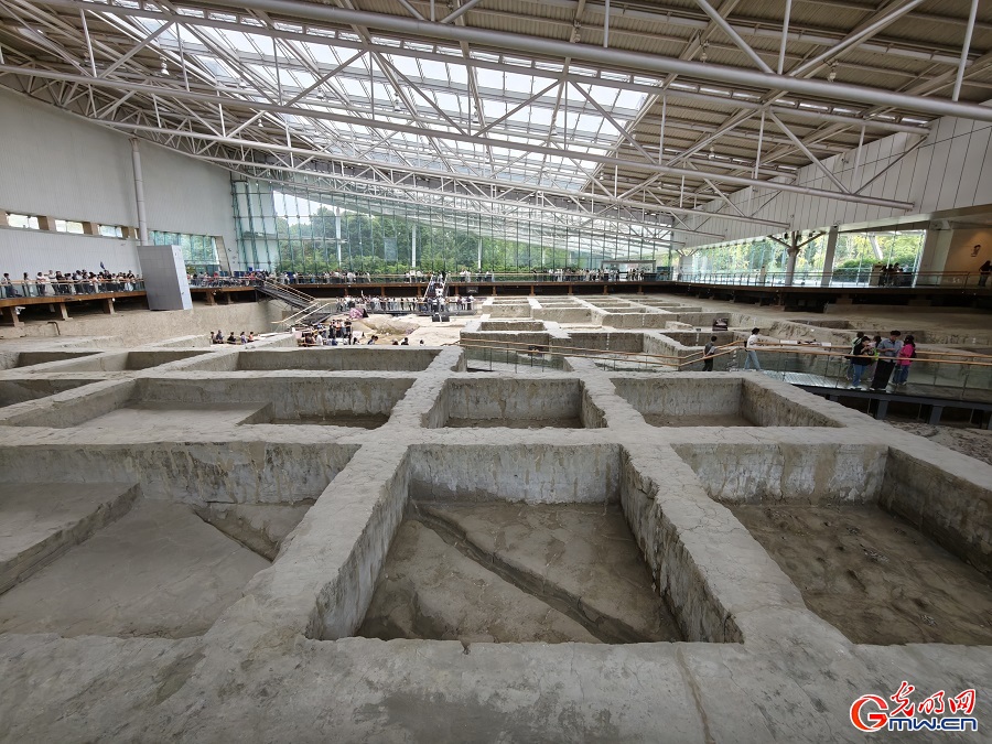 Visitors explore Chengdu's Jinsha Site Museum ahead of temporary closure Visitors explore Chengdu's Jinsha Site Museum ahead of temporary closure