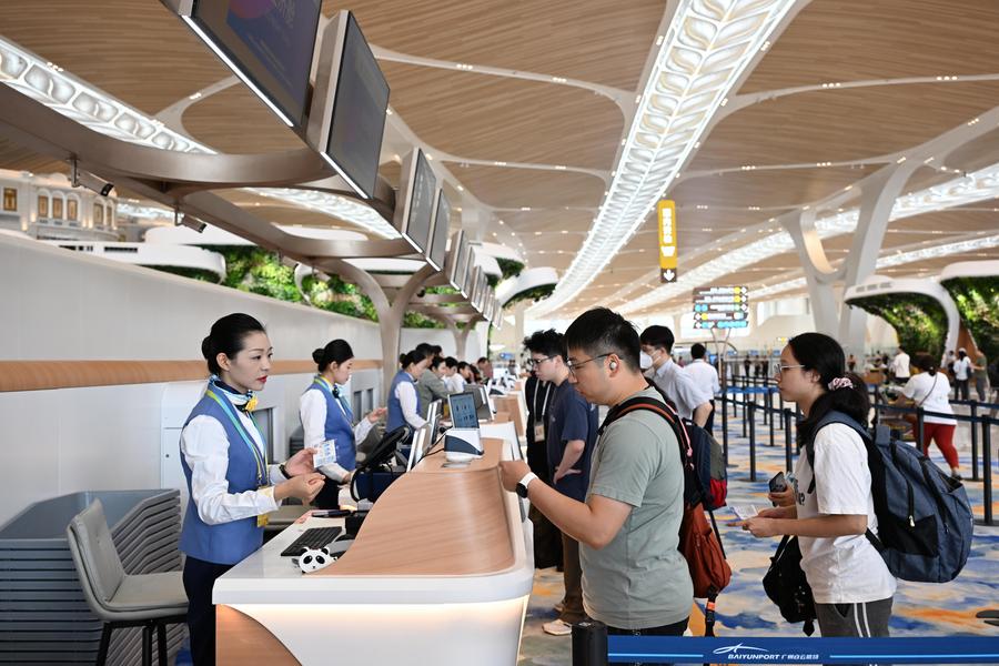 Guangzhou Baiyun Airport launches Terminal 3, fifth runway