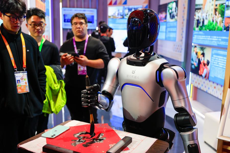 InPics | China Pavilion draws attention at 8th CIIE