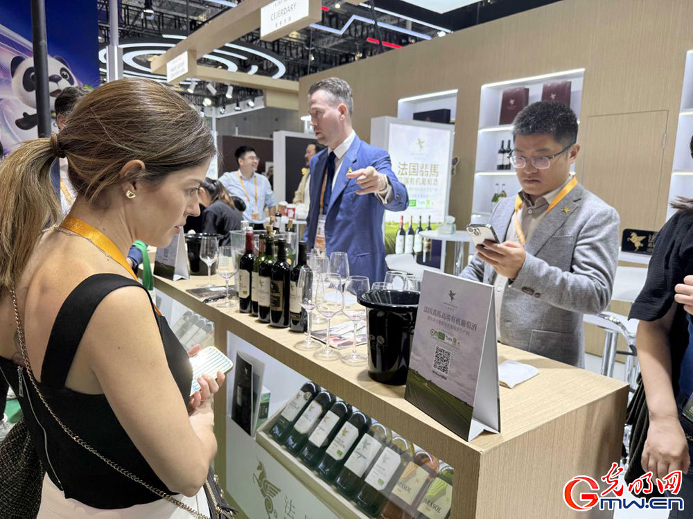 In pics: food and agricultural products attract visitors at 8th CIIE In pics: food and agricultural products attract visitors at 8th CIIE