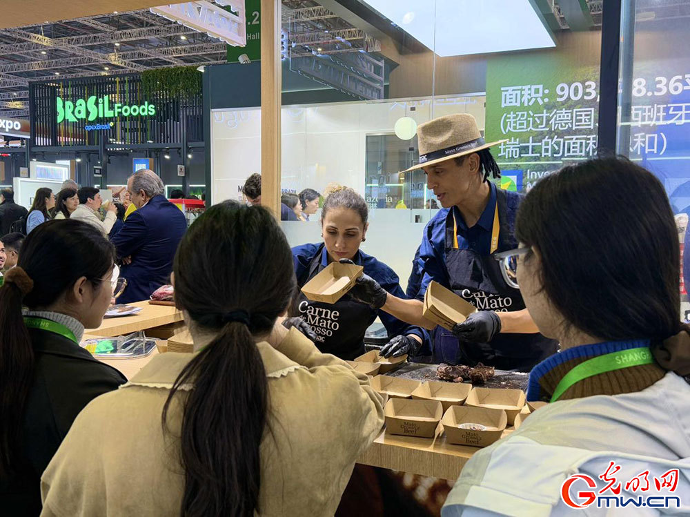 In pics: food and agricultural products attract visitors at 8th CIIE In pics: food and agricultural products attract visitors at 8th CIIE