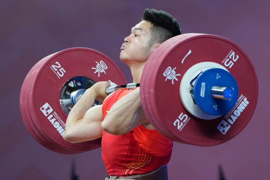 Li Zeyang, Chen Yujie blaze to 100m titles at China's National Games