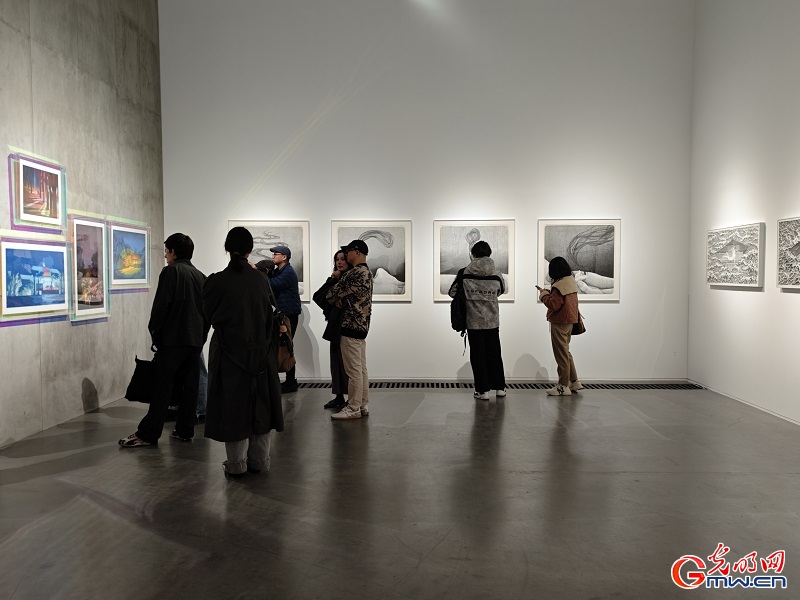 Chinese water-based woodblock youth program annual exhibition attracts visitors