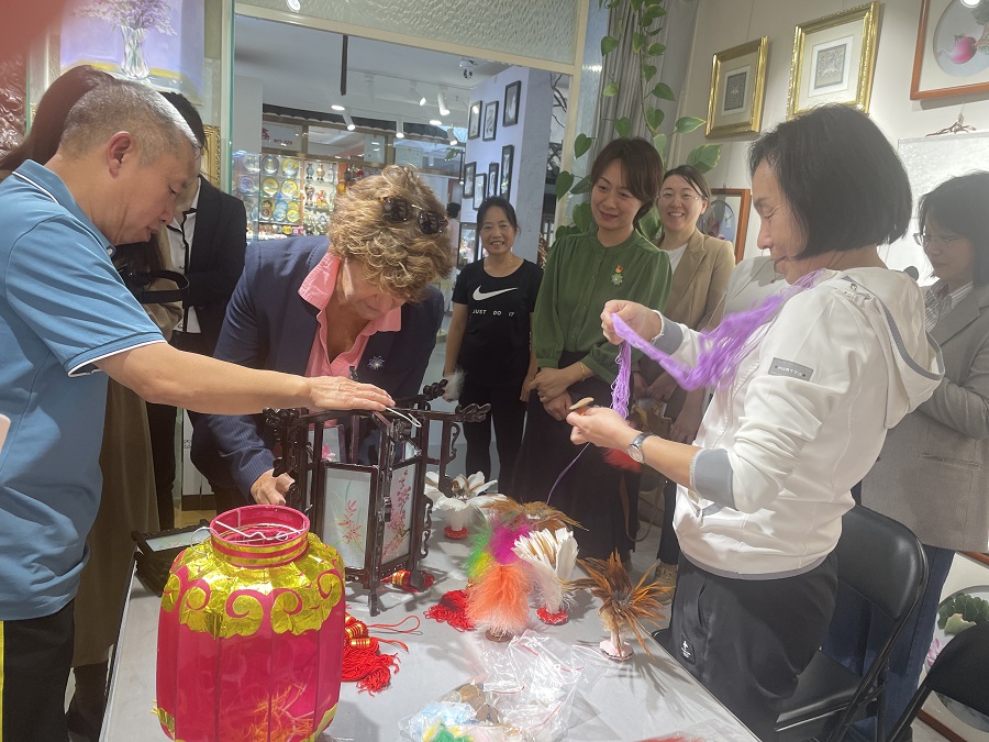 Beijing Women and Children Development Demonstration Base: Hongqiao Market