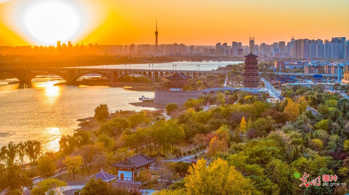 Picturesque scenery at Luohe River in C China Picturesque scenery at Luohe River in C China