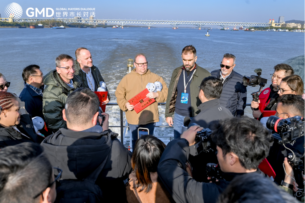 In pics: global mayors explore Nanjing’s heritage preservation and ecological protection, exchanging urban governance insights In pics: global mayors explore Nanjing’s heritage preservation and ecological protection, exchanging urban governance insights