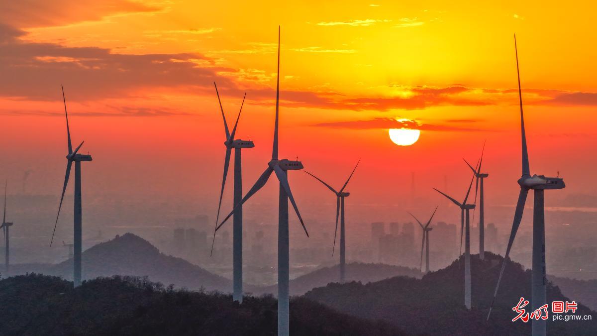 Wind power boosts low-carbon development in E China's Anhui