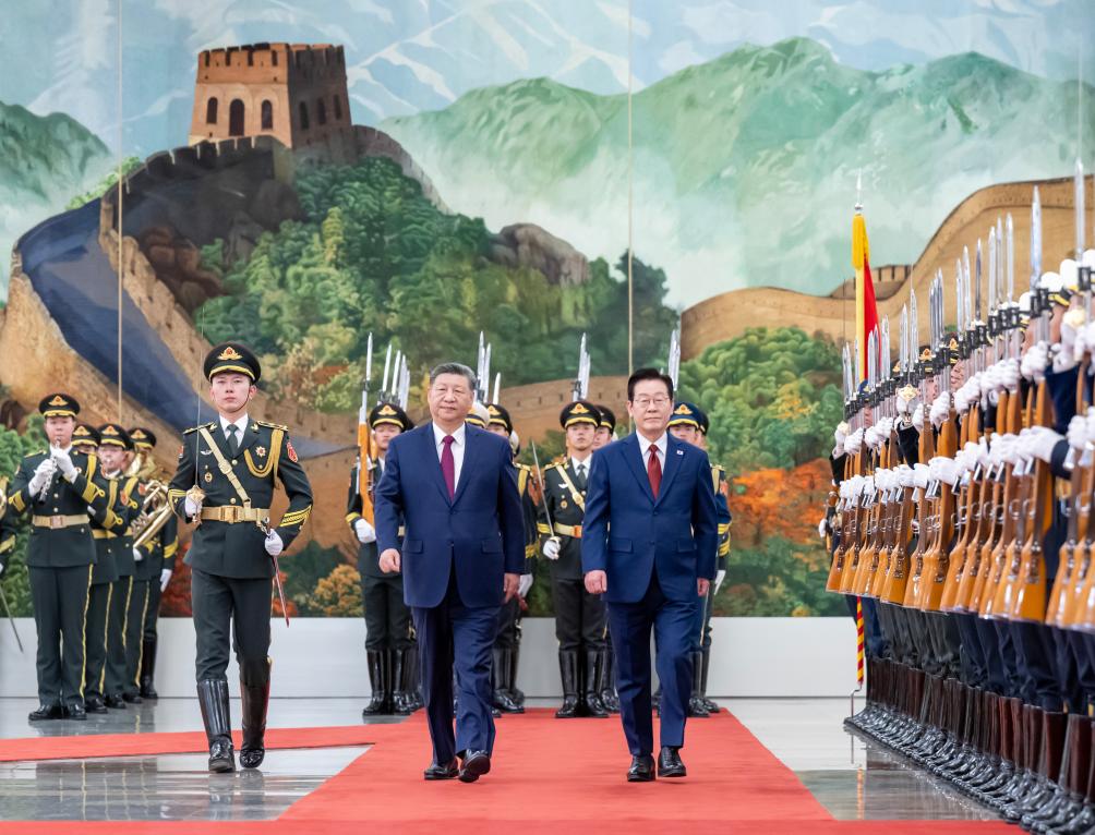 Xi holds talks with ROK President Lee Jae Myung