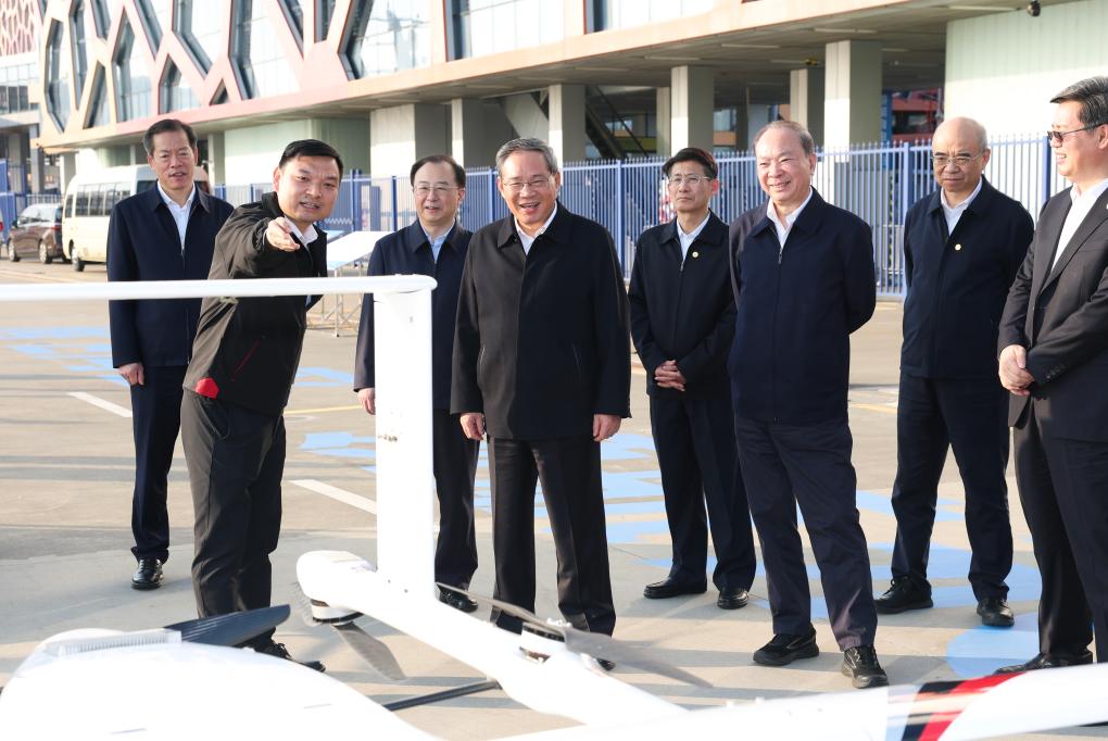 Chinese premier calls for consolidation of strengths in innovation-driven growth