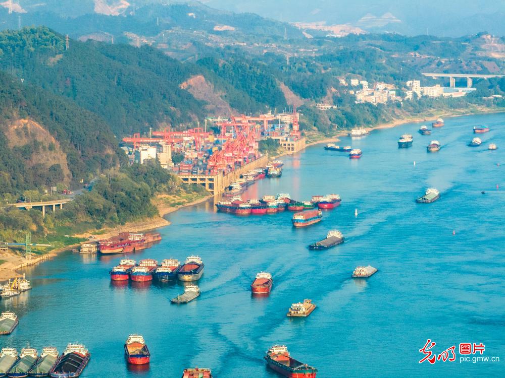 Busy shipping season kicks off on 