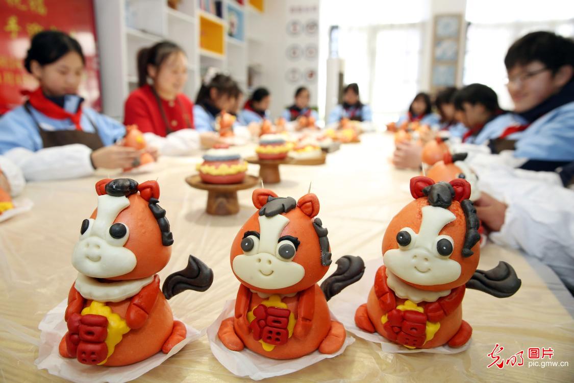 Intangible heritage welcomes spring Intangible heritage welcomes spring