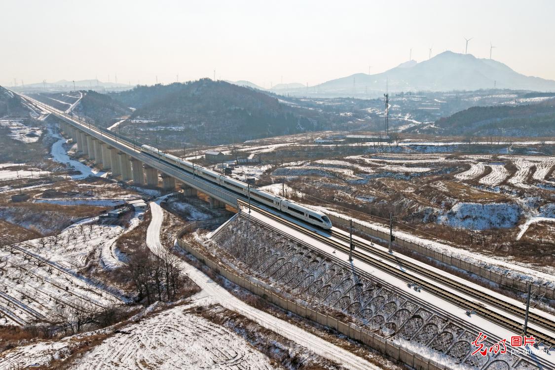 China's rail network ramps up with new timetable