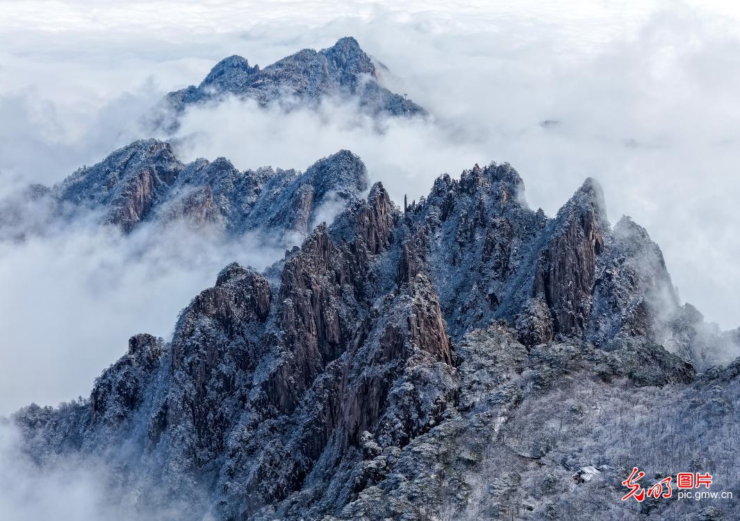 Scenery of Huangshan Mountain scenic area after snow in E China's Anhui