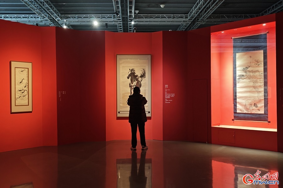 Masterpieces by Xu Beihong, Qi Baishi, Zhang Daqian on show in Beijing