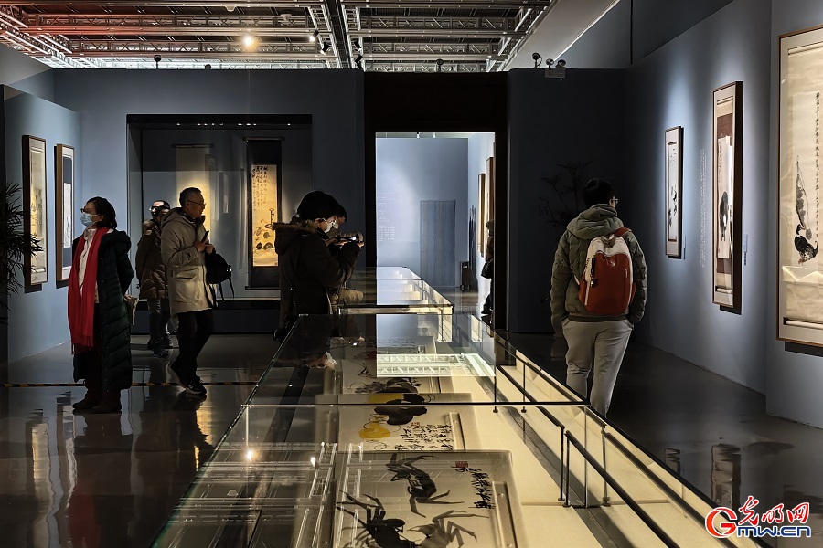 Masterpieces by Xu Beihong, Qi Baishi, Zhang Daqian on show in Beijing