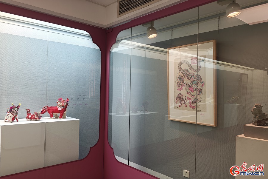 Auspicious folk art works on show at NAMOC