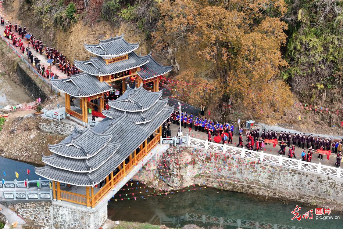Dong villagers celebrate Spring Festival with folk traditions in C China's Hunan