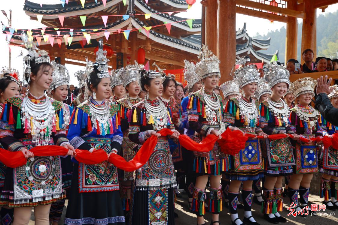 Dong villagers celebrate Spring Festival with folk traditions in C China's Hunan