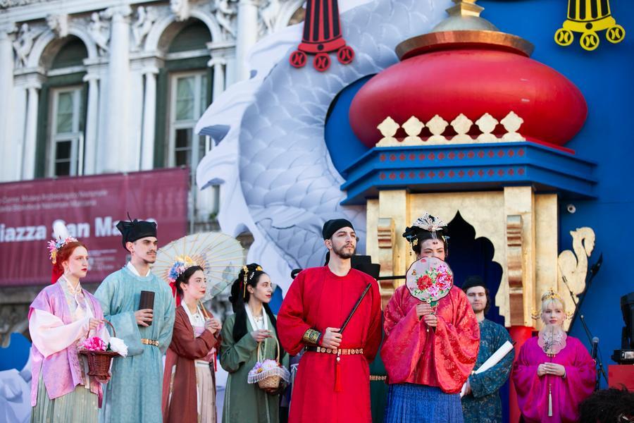 From China to world's wardrobes: The rise of Hanfu fashion