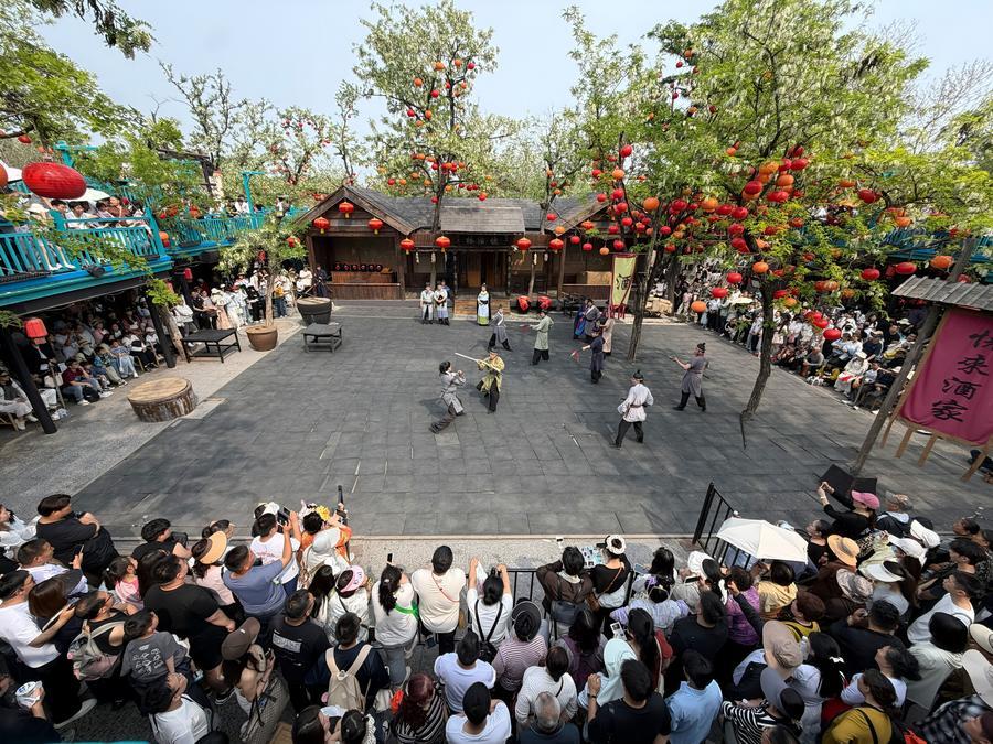 China brings classics to life to attract young readers