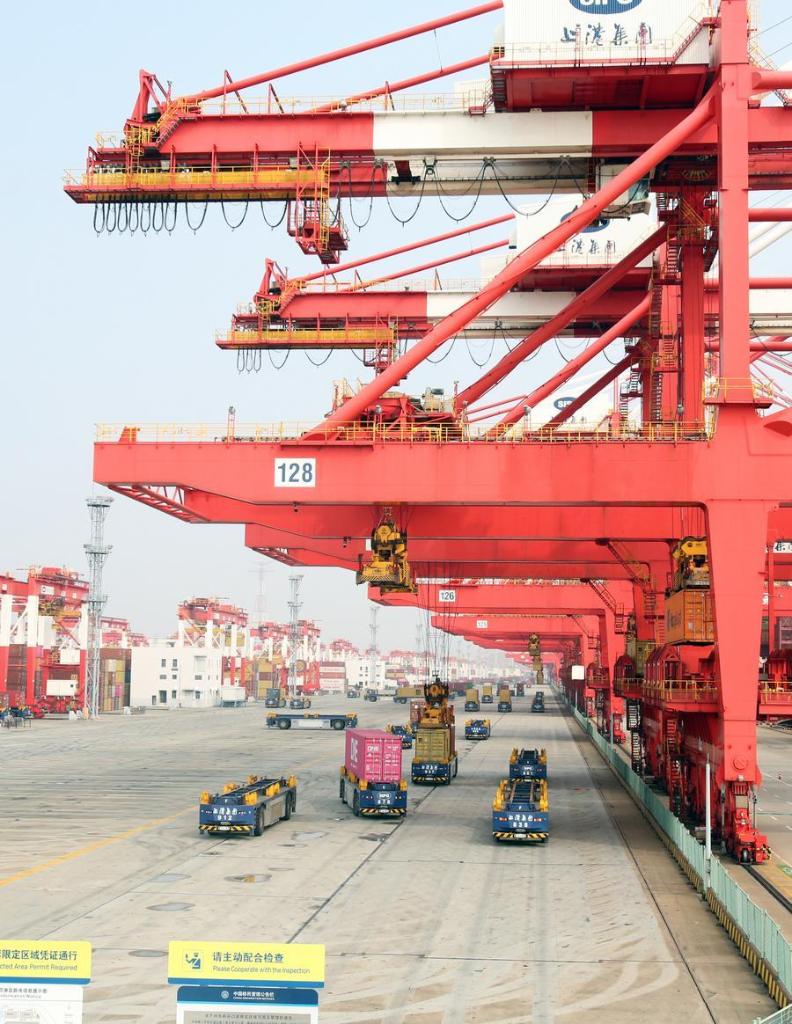 Exploring Shanghai Yangshan Deep Water Port's phase IV automated terminal