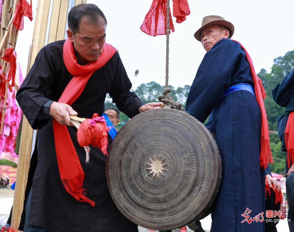 Ancient Miao traditions showcased at SW China’s Guizhou Ancient Miao traditions showcased at SW China’s Guizhou