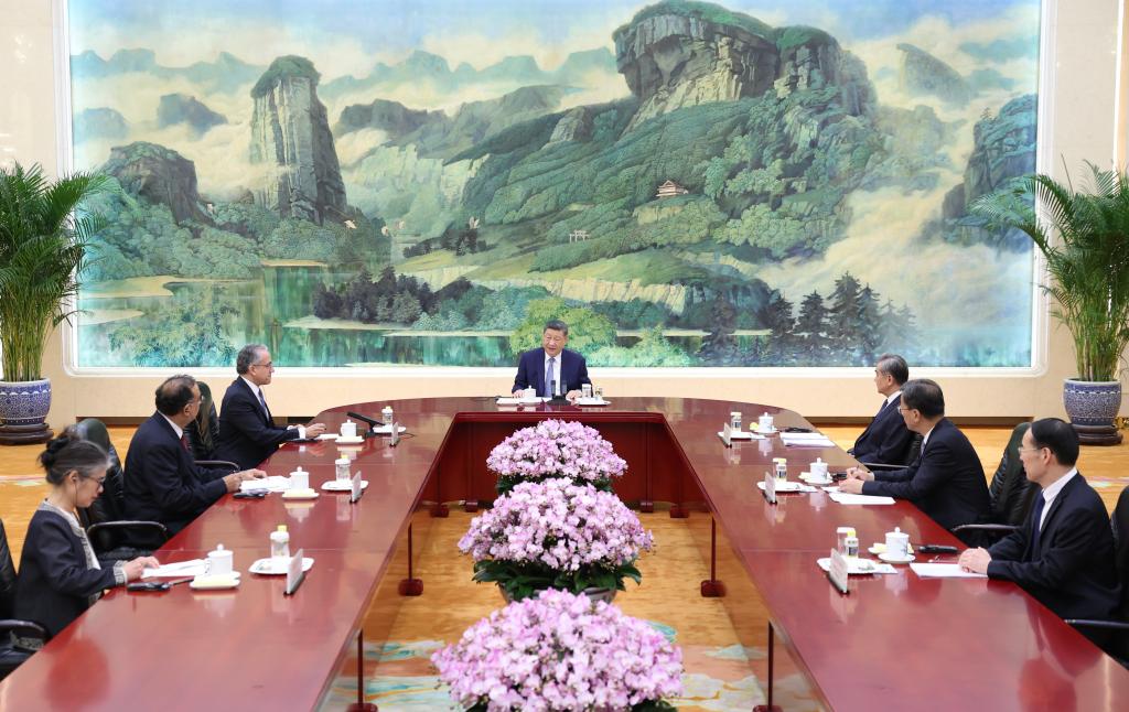 Xi meets UNESCO chief