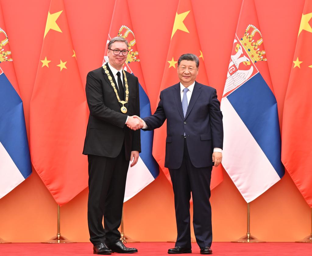 Xi awards Serbian President Aleksandar Vucic China's friendship medal