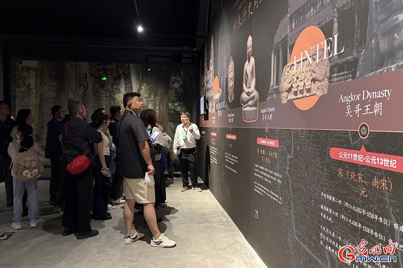 Cambodian cultural treasures exhibition opens in Beijing