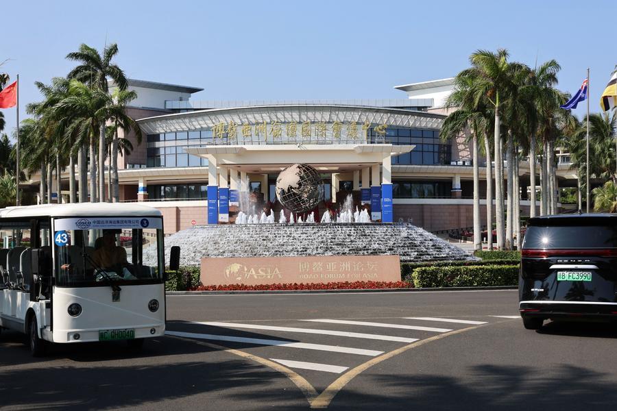 South China's Hainan plans to ban sales of fuel cars by 2030
