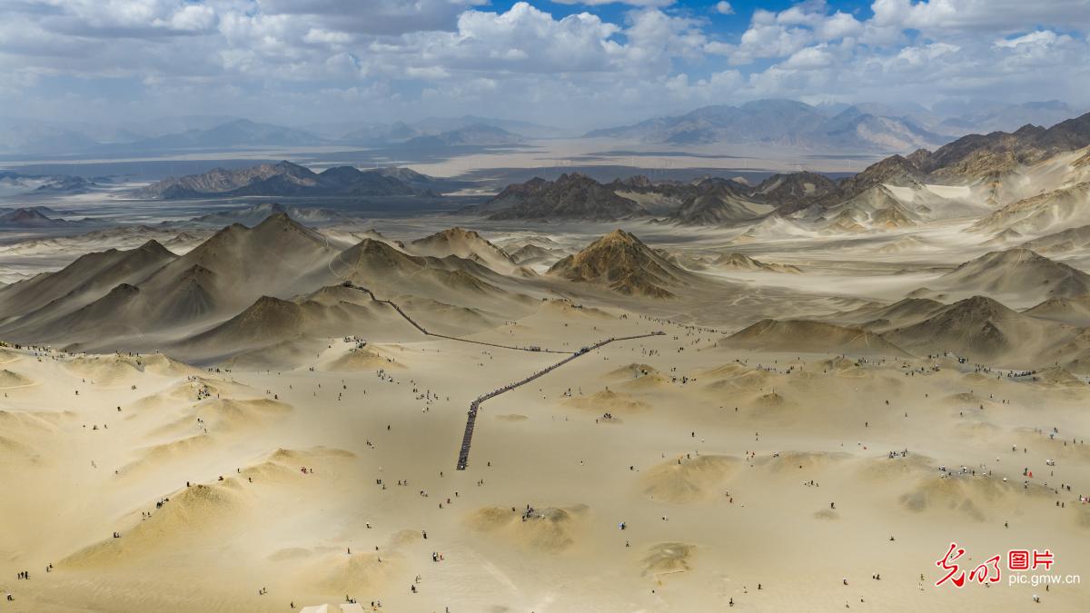 Heidushan's ink-wash landscape draws visitors in NW China's Qinghai Heidushan's ink-wash landscape draws visitors in NW China's Qinghai