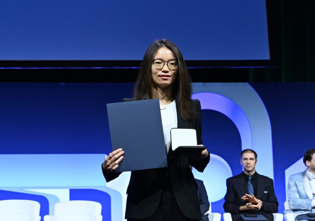 Chinese mathematicians Deng Yu, Wang Hong awarded Fields Medals