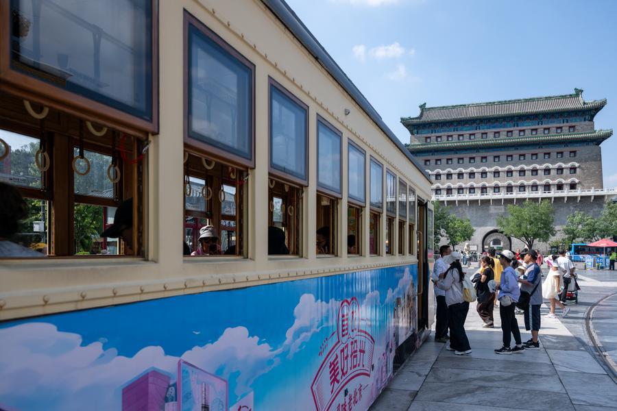 Beijing Central Axis heritage sites open to public on 2nd anniversary of UNESCO World Heritage listing