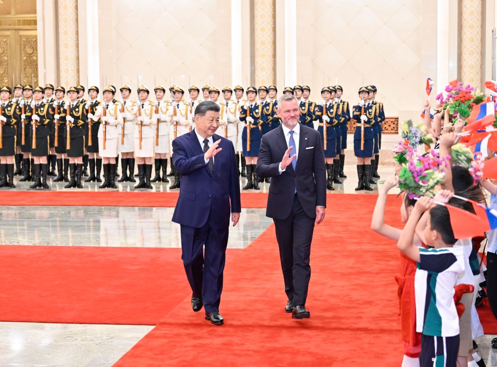 Xi holds talks with Slovak president in Beijing