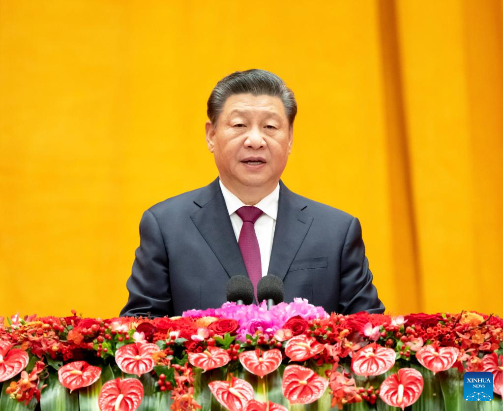 Xi extends Spring Festival greetings to all Chinese, stressing unity, hard work for shared future