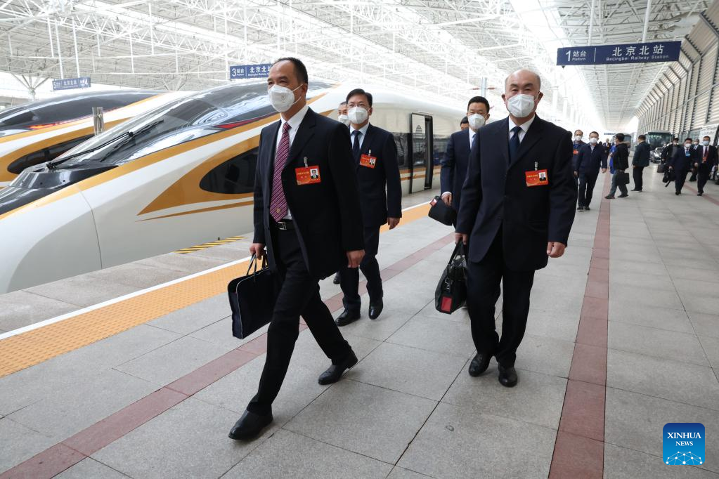 (CPC Congress) Delegates to CPC national congress arriving in Beijing