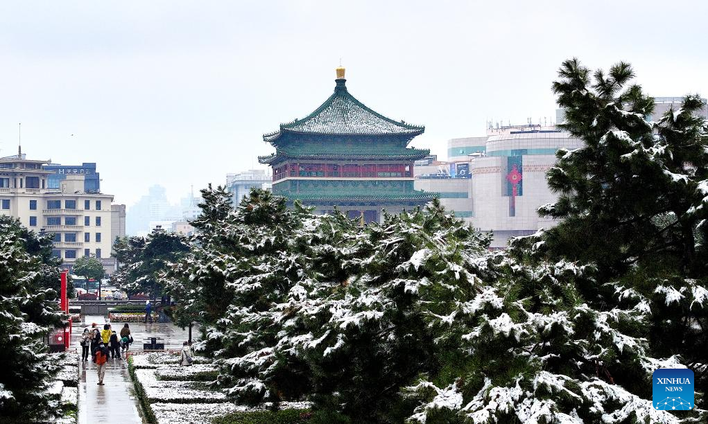 City view of snow-covered Xi'an, NW China