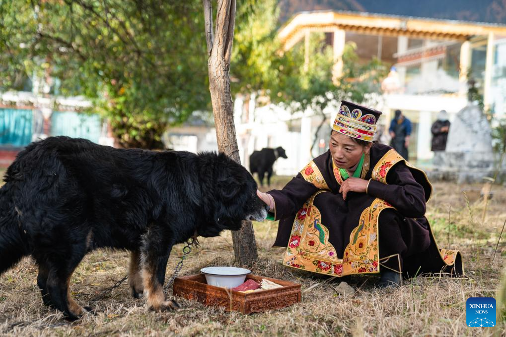 Family celebrates Gongbo New Year in Suosong Village, Xizang