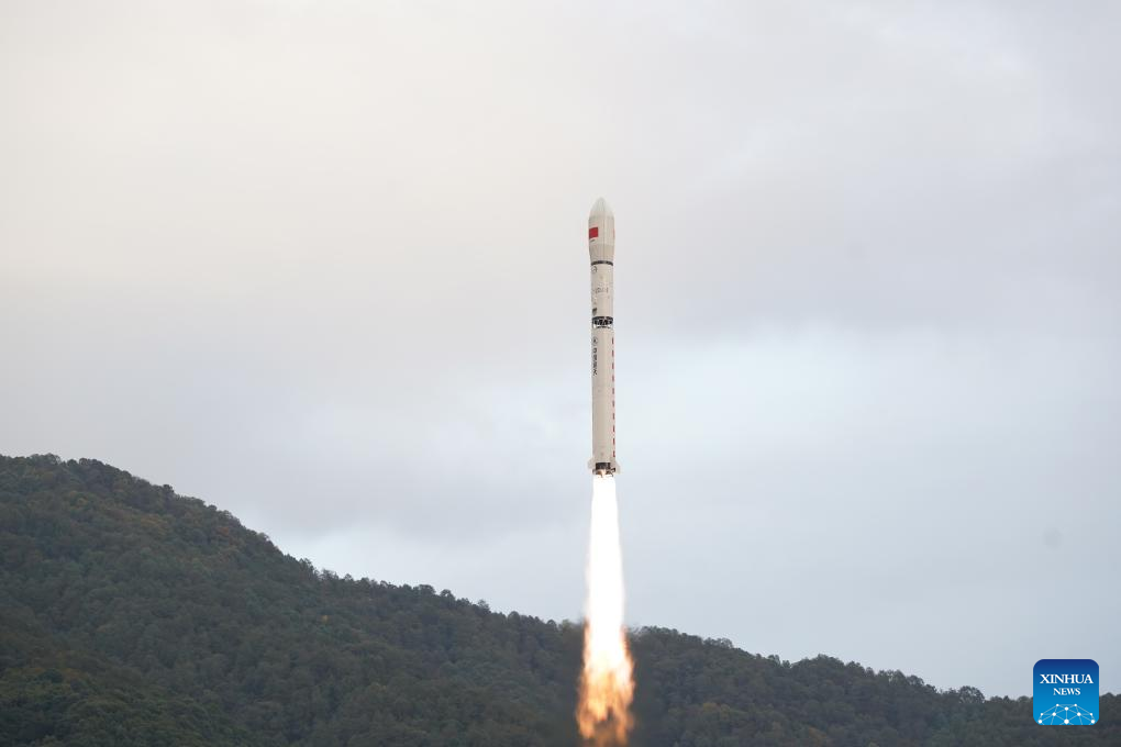 China launches tech-experiment satellite