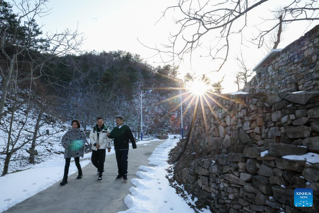 Village at border area of Beijing-Tianjin-Hebei attracts investors and tourists