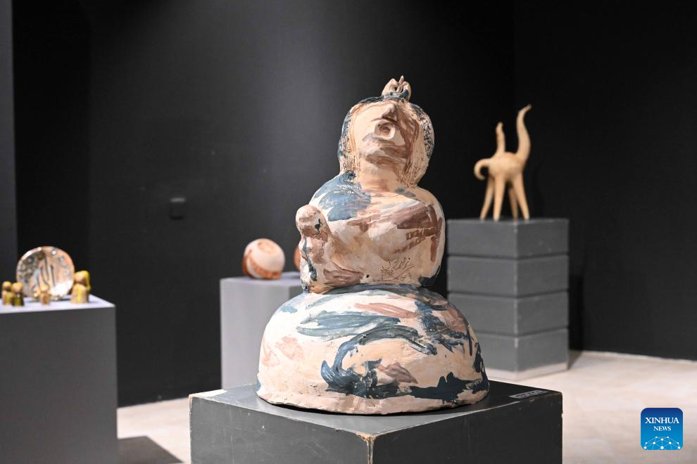 Ceramics exhibition held at Modern Art Museum in Kuwait